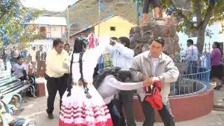 CARNAVAL CUSQUEÑO  COLEGIALITA DEL SUR CENTRO MUSICAL PUCA PUCA DE PARURO CUSCO PERÚ