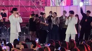 ส่องไฟให้หนูกะเฮีย​ - Zee&NuNew | The Great Chinese New Year 2024@Central World #ZeeNuNew #ซีนุนิว