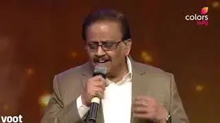 Valayosai from sathya movie SPB voice.amazing performance on stage