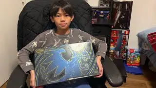 Opening the Mega Charizard UPC