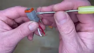 De-pin a Deutsch DT 2 Pin Plug