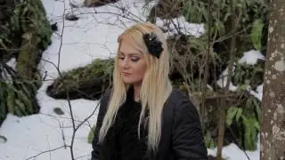 VALENTINA GYEREK - Zagrli me ove zime (OFFICIAL VIDEO)