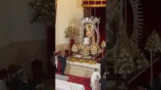 Homem invade igreja, interrompe missa e deixa crian&ccedil;a aos p&eacute;s de Nossa Senhora