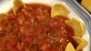 FRITOS SCOOPS & HERDEZ HOT SALSA
