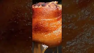 Purslane steamed pork knuckle