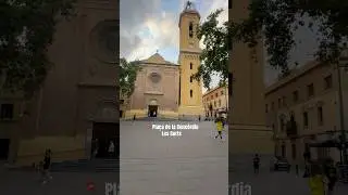Peaceful Evening at Pla&ccedil;a de la Conc&ograve;rdia | Les Corts, Barcelona