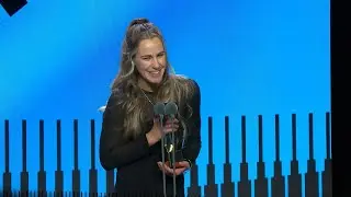 Racing Louisville's Bev Yanez wins NWSL Coach of the Year