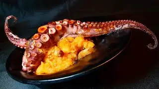 PULPO a la plancha con patatas revolconas
