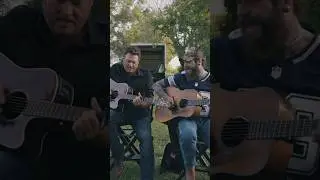 on set with ​⁠@blakeshelton 🍻