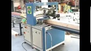Rainureuse bois automatique.