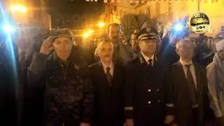 لحظة رفع العلم الوطني ووضع إكليل من الزهور ترحما على أرواح شهداء ثورة التحرير المجيدة