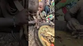 🤨 Africans Eat This?|| #shorts #trending #viral #shortvideo ##africa #food #nigeria #usa