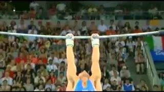 イゴル・カッシーナ選手　鉄棒　伸身コバチ１回ひねり(カッシーナ)