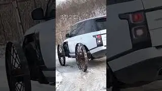 Range Rover 2023 Standard Wheelbase #rangerover #wheels #snow