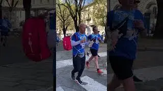 STRAMILANO 2024/Marathon with banana 🍌 on hand ||#milano #funrun #marathon
