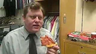 Watch Me Eat at the Mall: Papa John's Pizza