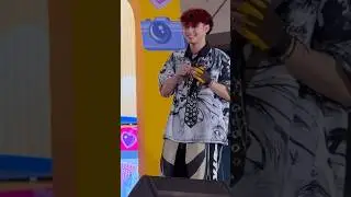 Patrick of VXON Fancam - 251213 VIU K-LAND YEAR 2 - Fan Boy Doll Arch