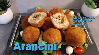 ARANCINI boulettes de riz à la viande hachée et mozzarella/ كويرات الروز بالكفته