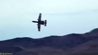 A-10 THUNDERBOLT - GAU 8 de 20 mm - ☢️BOLAZO.