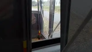 Volvo 8700LE pneumatic front door