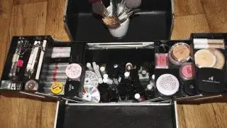 What's In My Train Case?!