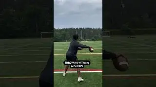 How to throw WITHOUT arm pain? #shorts #madden #nfl #quarterback #ncaa #football #sports #d1
