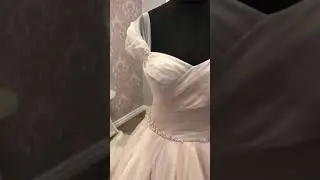 Bridal Reloved York Wedding Dress by Vera Wang