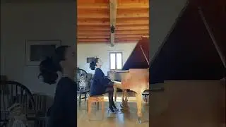 Lydie Solomon plays first Prelude by Bach