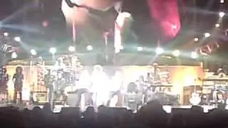 Whitney Houston - Million Dollar Bill (Nothing But Love Tour 2010)