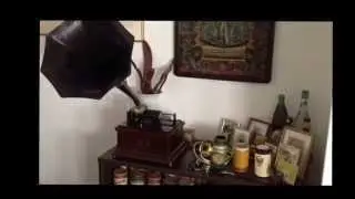 Recording a 4-minute wax Amberol cylinder on an 1900/01 Edison Home A Phonograph.