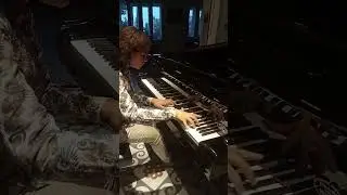 Simone Cassano, 15 anni, esegue 