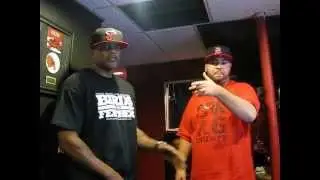 JAY MULLEN & MANN IN THE LAB REHEARSING THICK