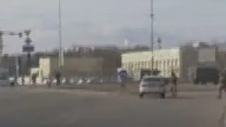 Soldiers steer locals away from violence in Kyiv