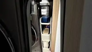 Rak sempit ni muat celah kecil tepi peti sejuk yang buat dapur aku boleh simpan barang selagi boleh.