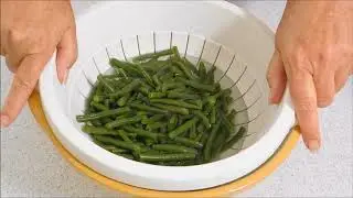 How to Cut and Blanch Beans for Freezing Quick tip Tuesday E4
