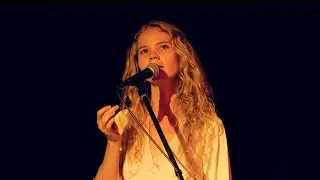 Clara Sophia - Echoes Of Truth (Live)