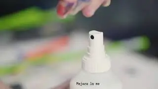 Mant&eacute;n tus acr&iacute;licos h&uacute;medos durante m&aacute;s tiempo con el humidificador de paleta | Liquitex