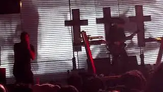 Crosses 