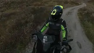 Orkelsj&oslash;en - Oppdal - Motorcycle ride on gravel.
