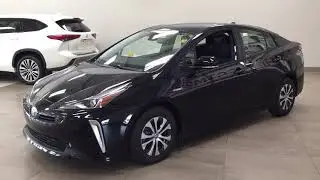 Обзор Toyota Prius Technology Advanced AWD-e 2021 года
