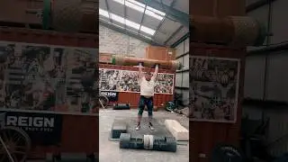190kg (418lbs) raw log press 💪