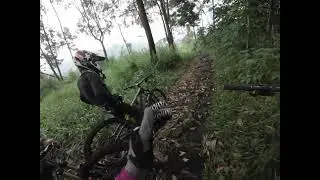 MTB Majalengka 2 of 3 track Sada Diri, gunung Ciremai, dengan Intense Carbine dan yang under spec
