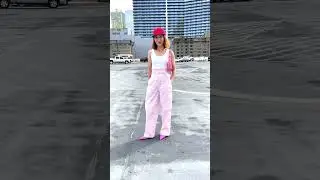What I wore this week. Pink outfit, Ganni pants, Gilds hat, H&M tank top, Prada nylon bag #ootd