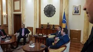 Kadri Veseli në takim me presidentin Thaçi(Drejtpërdrejt)