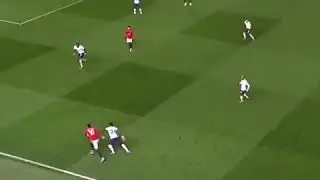Marcus Rashford magic in 5 secs.