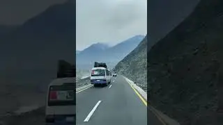 Aventure Drive | driving in nature beauty adventure road