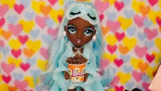 Advent Dolly Fridays/Rainbow High Slumber Party-Robin Sterling/Can These Clothes Fit A Blythe Doll?!