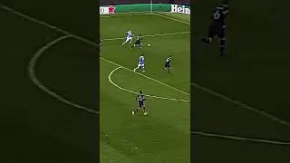 Fellaini really did this 🔥