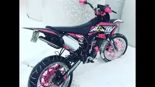 Yamaha Dt Story II Black and Pink