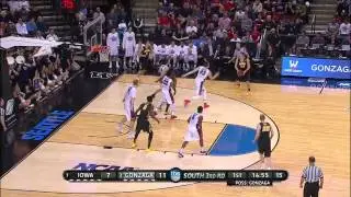 Iowa vs. Gonzaga: Jarrod Uthoff slam